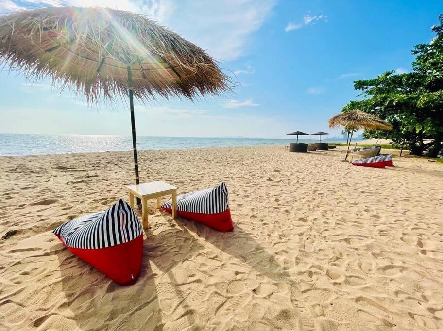 Grand Florida Beach Waterpark Condo Resort Jomtien Beach Zewnętrze zdjęcie